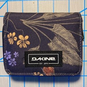 Da Kine Hawaii Floral wallet